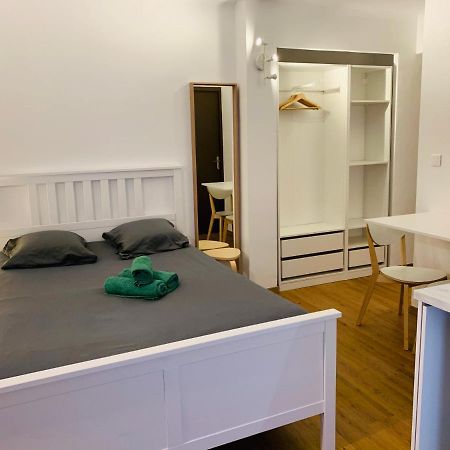 Tulipe Studio Apartment Manosque Ngoại thất bức ảnh