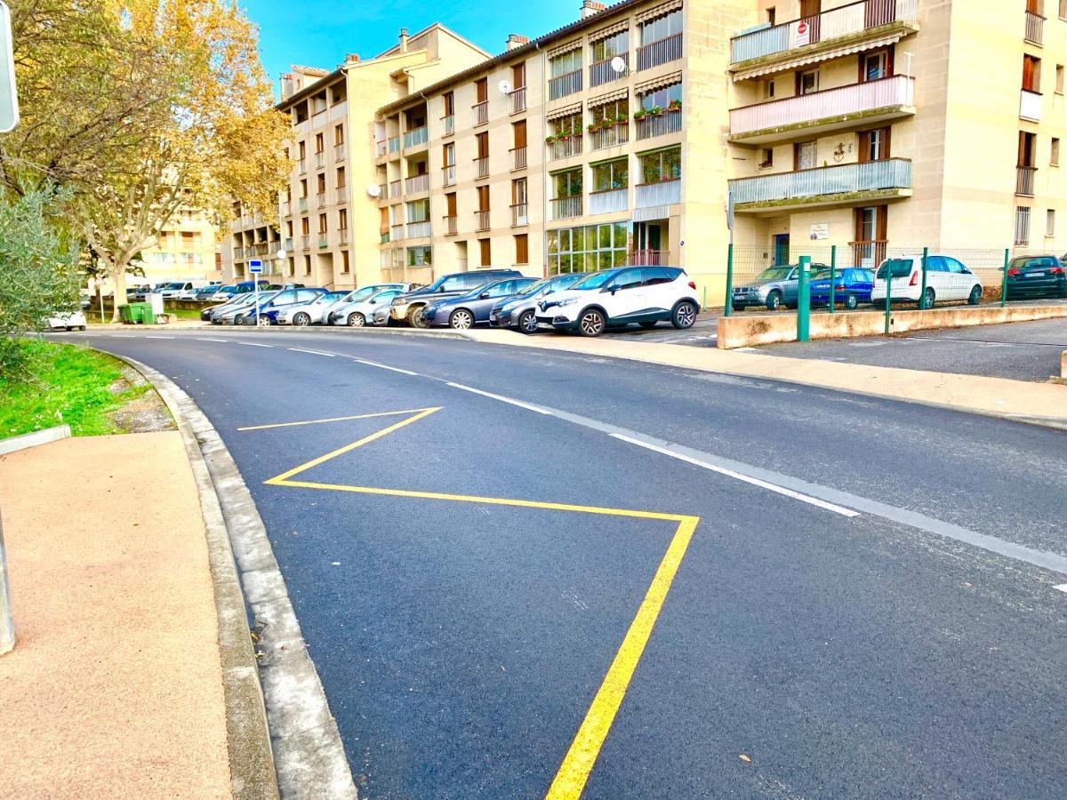 Tulipe Studio Apartment Manosque Ngoại thất bức ảnh